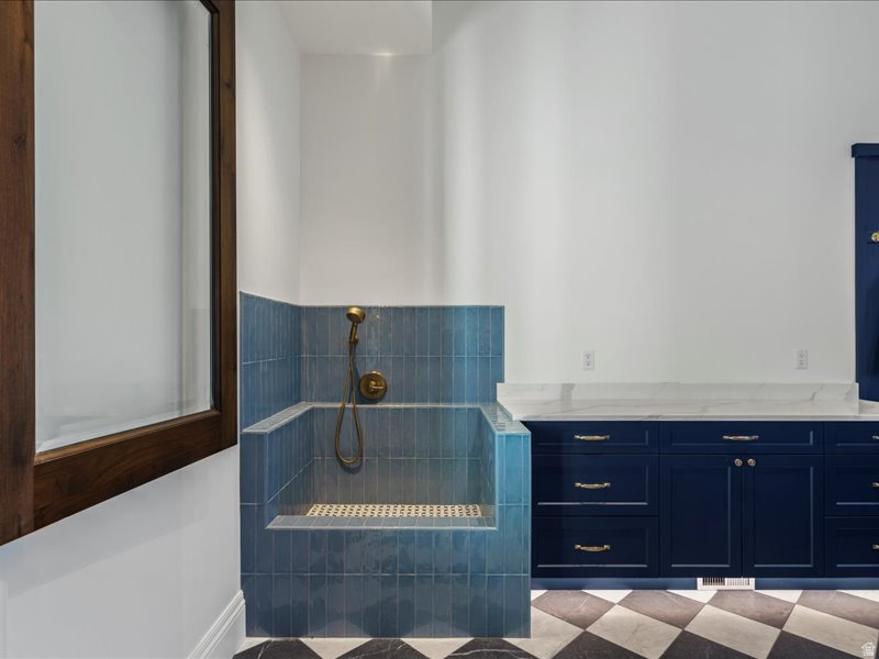 5734 E LEWIS POINT CIR Huntsville, UT 84317