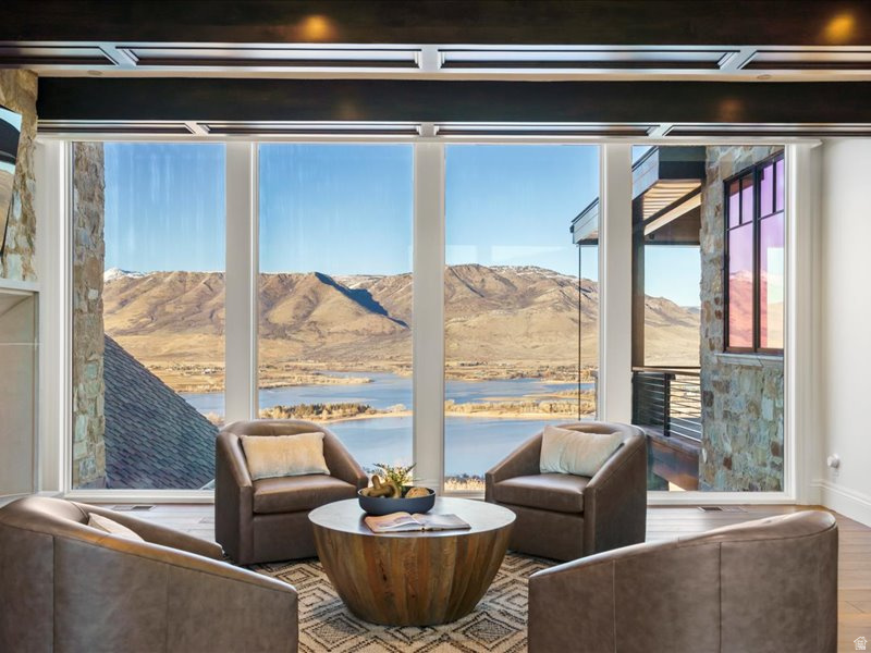 5734 E LEWIS POINT CIR Huntsville, UT 84317