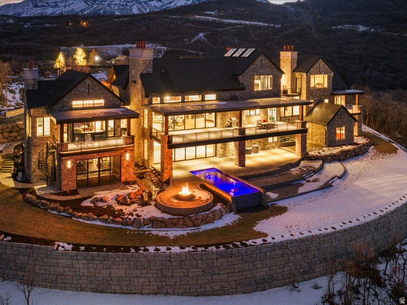 5734 E LEWIS POINT CIR Huntsville, UT 84317