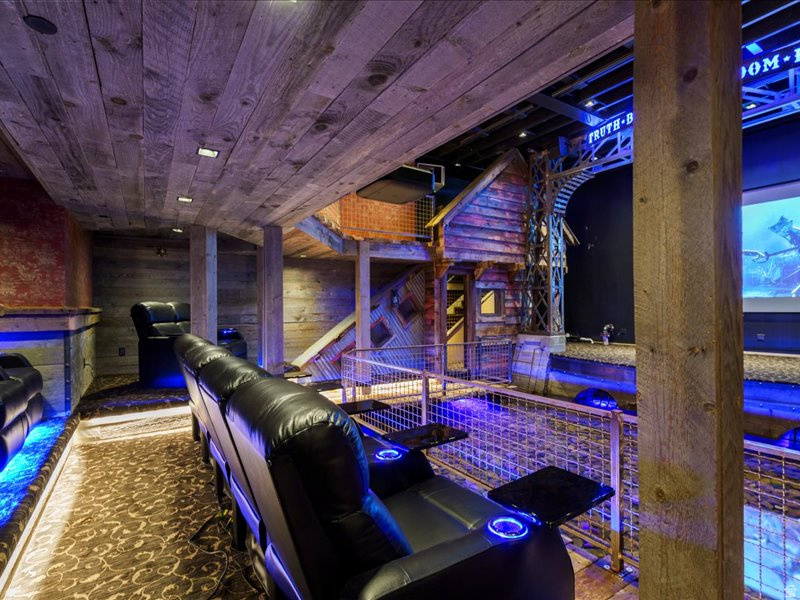 5734 E LEWIS POINT CIR Huntsville, UT 84317