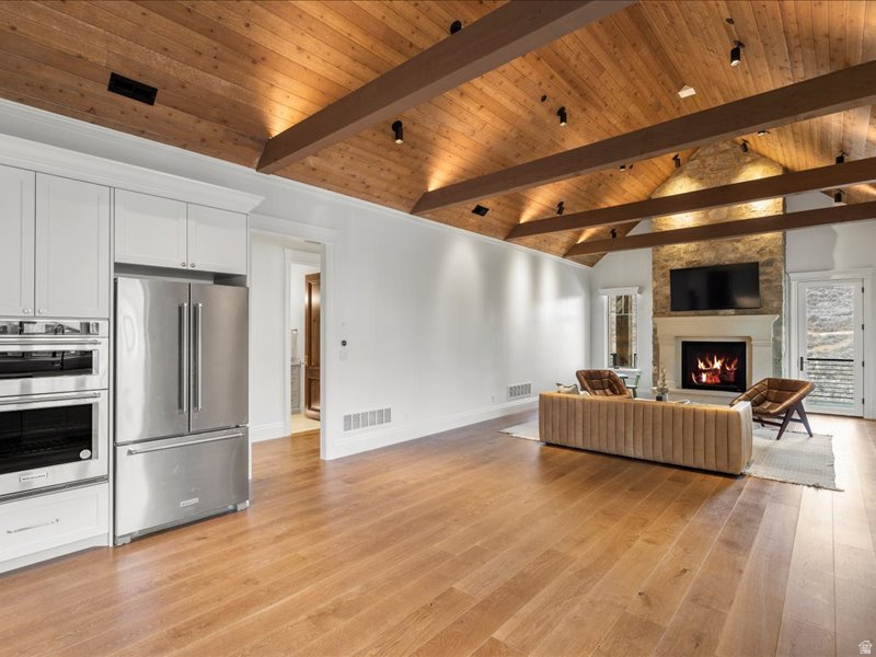 5734 E LEWIS POINT CIR Huntsville, UT 84317