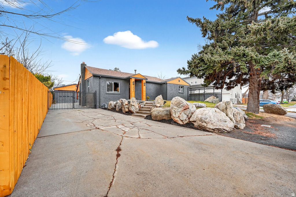 3957 S 1000 E Millcreek, UT 84124