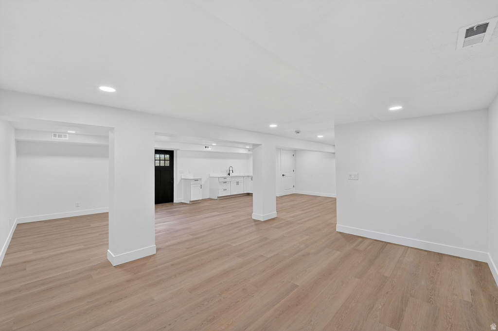 3957 S 1000 E Millcreek, UT 84124