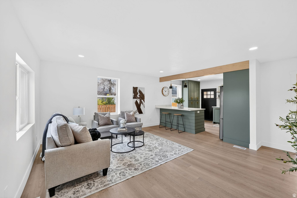 3957 S 1000 E Millcreek, UT 84124