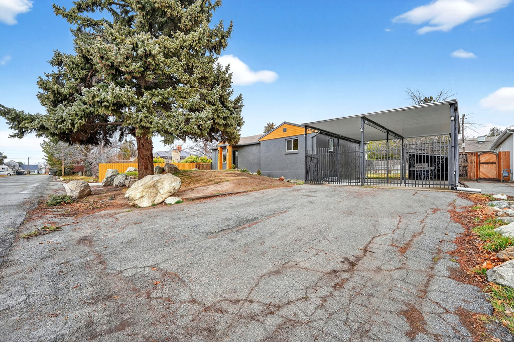 3957 S 1000 E Millcreek, UT 84124