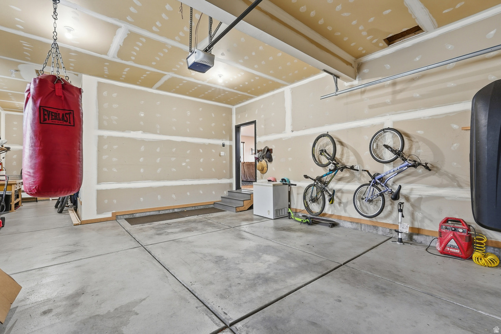 3065 N 3325 W Plain City, UT 84404