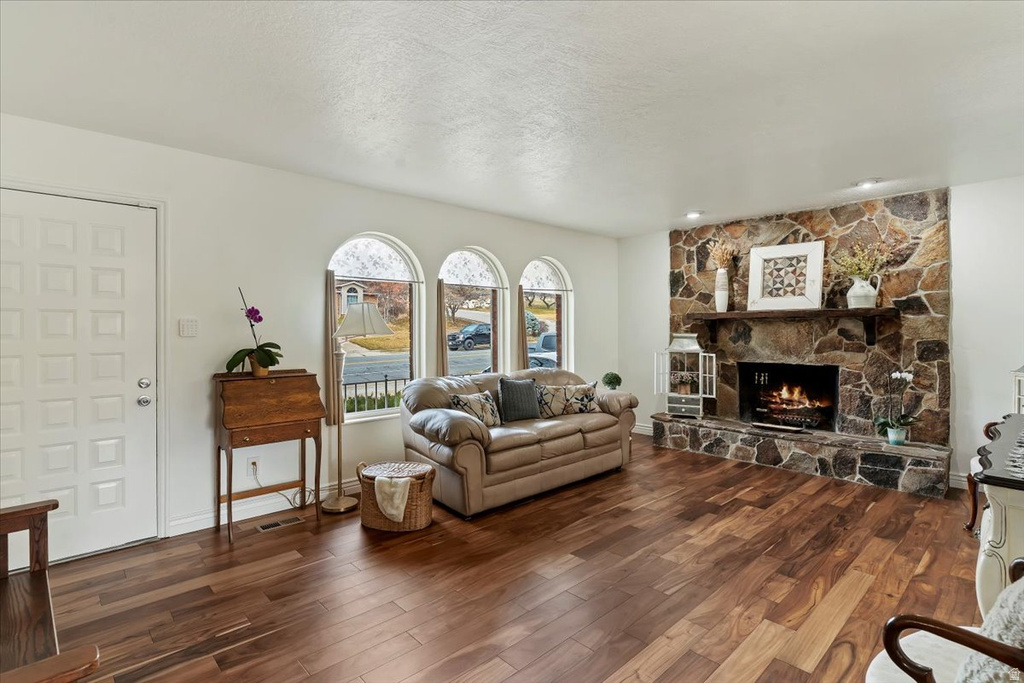 1476 E KAYSCREEK DR Layton, UT 84040