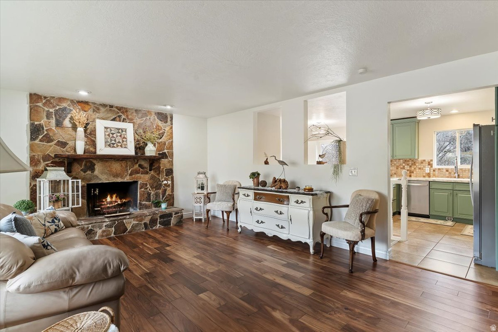 1476 E KAYSCREEK DR Layton, UT 84040