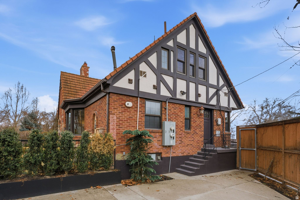 29 N WOLCOTT ST Salt Lake City, UT 84103