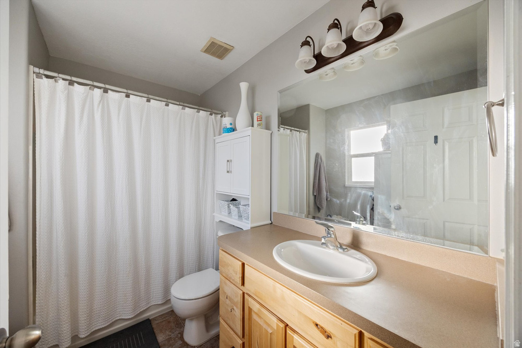 253 N 100 E Salem, UT 84653