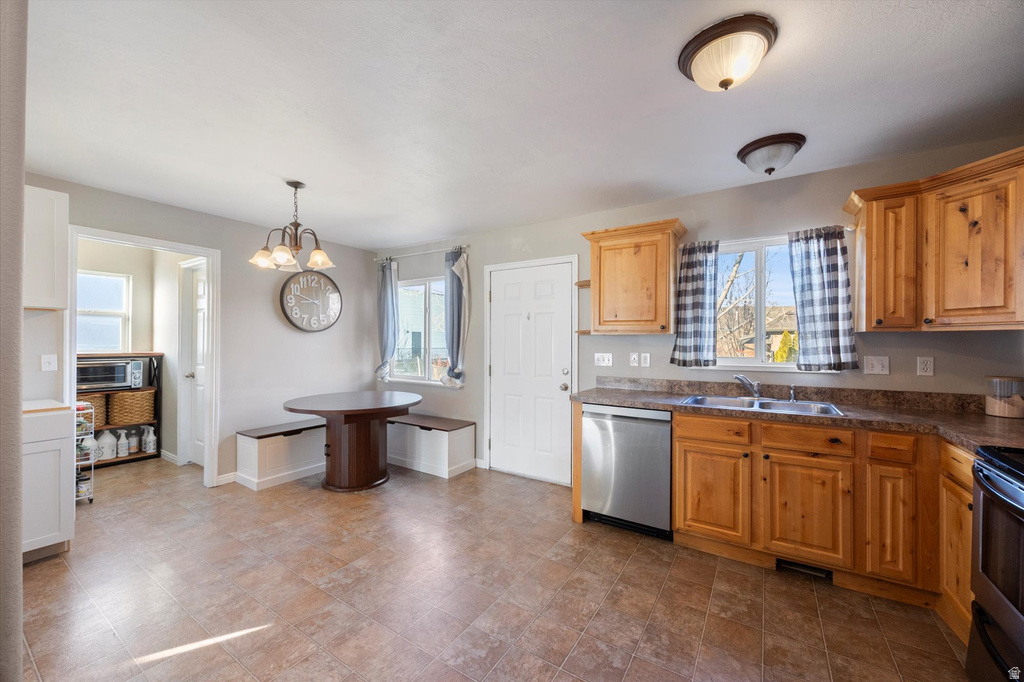 253 N 100 E Salem, UT 84653