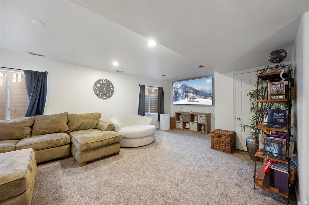 253 N 100 E Salem, UT 84653