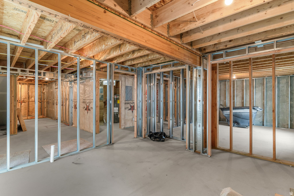 576 W SEVENTH Midvale, UT 84047