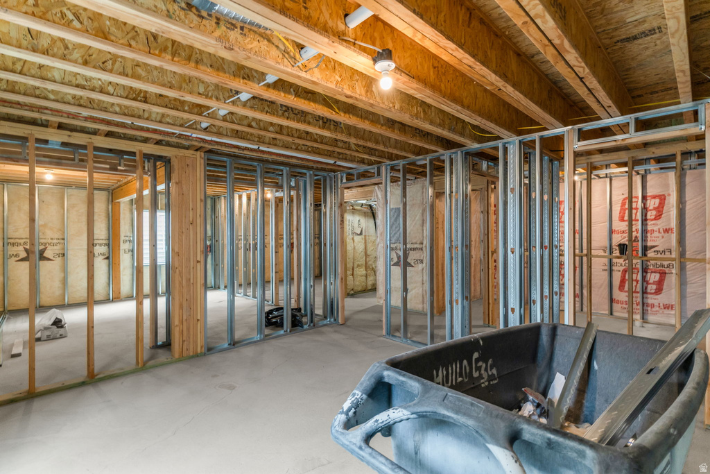 576 W SEVENTH Midvale, UT 84047