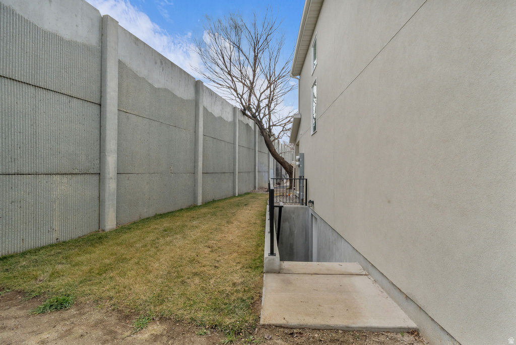 576 W SEVENTH Midvale, UT 84047