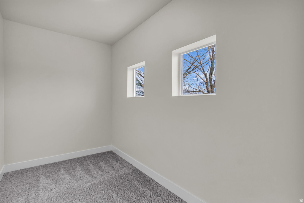 576 W SEVENTH Midvale, UT 84047