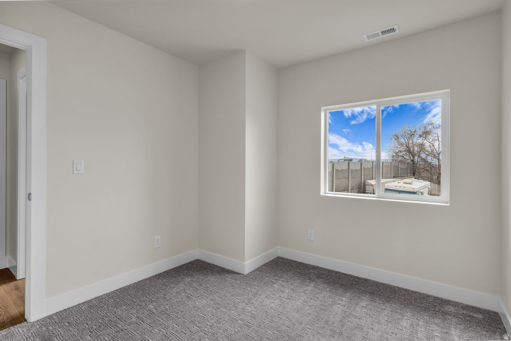 576 W SEVENTH Midvale, UT 84047