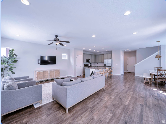 11371 S ABBEY MILL DR South Jordan, UT 84009