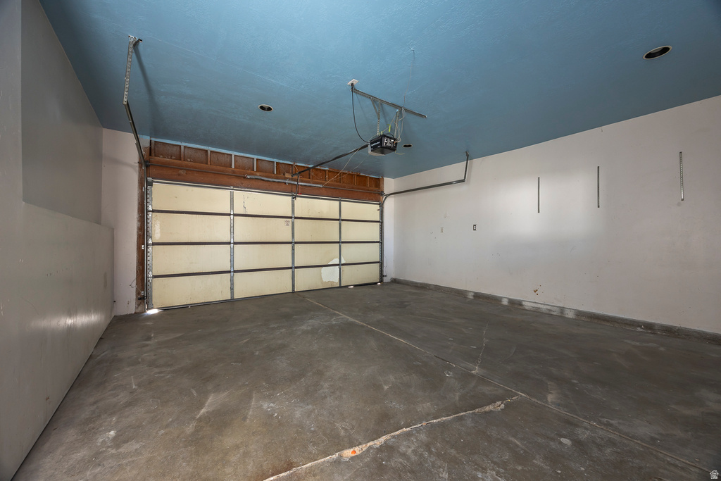 6374 W 3100 S West Valley City, UT 84128