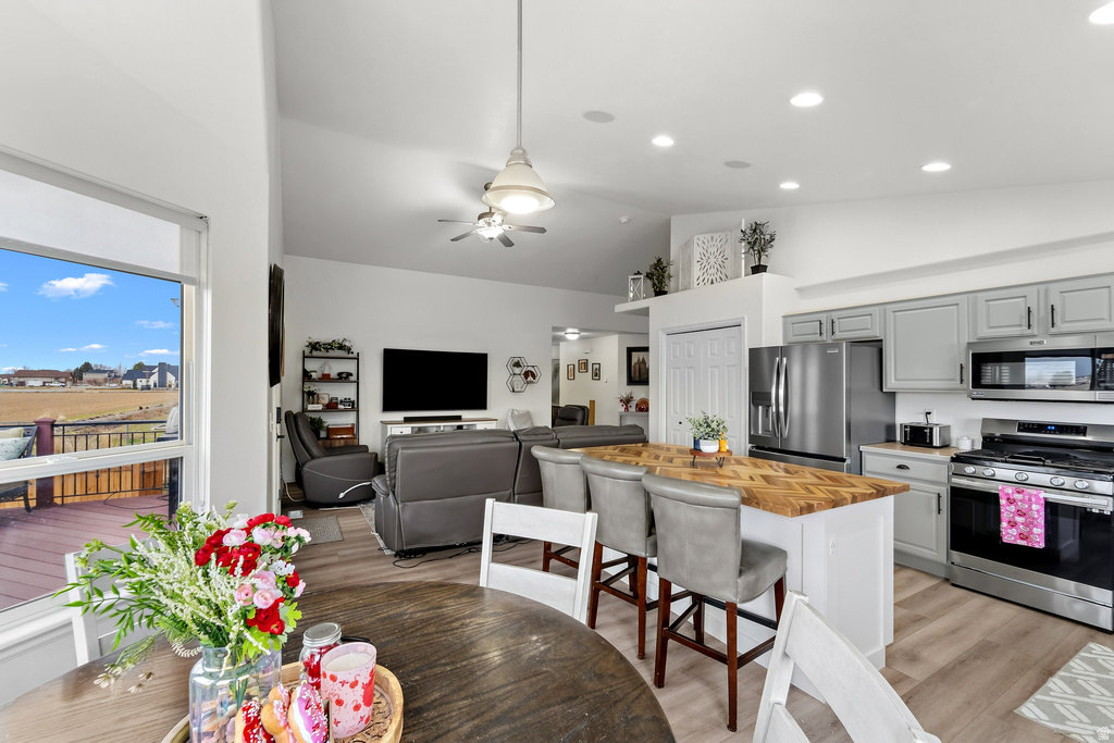 2423 S 3300 W Syracuse, UT 84075