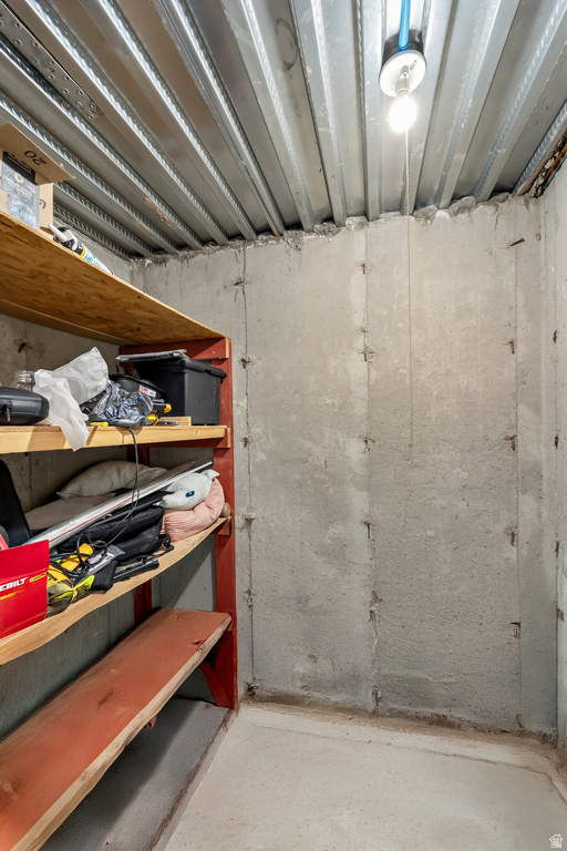 2423 S 3300 W Syracuse, UT 84075