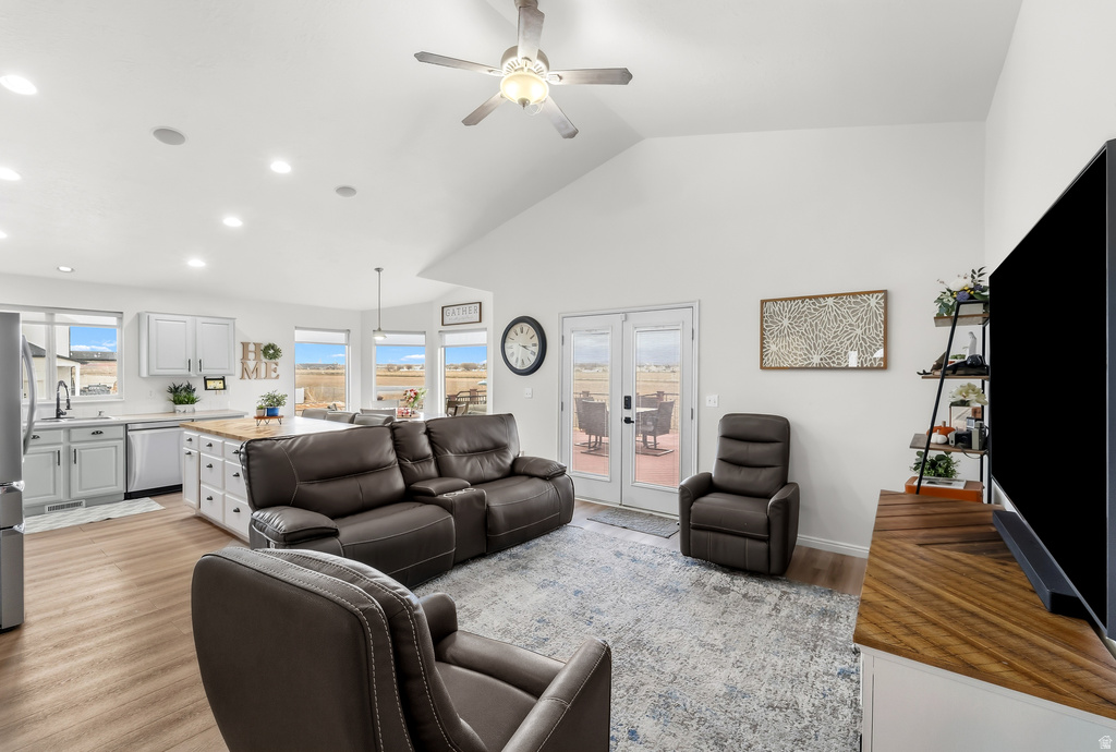 2423 S 3300 W Syracuse, UT 84075