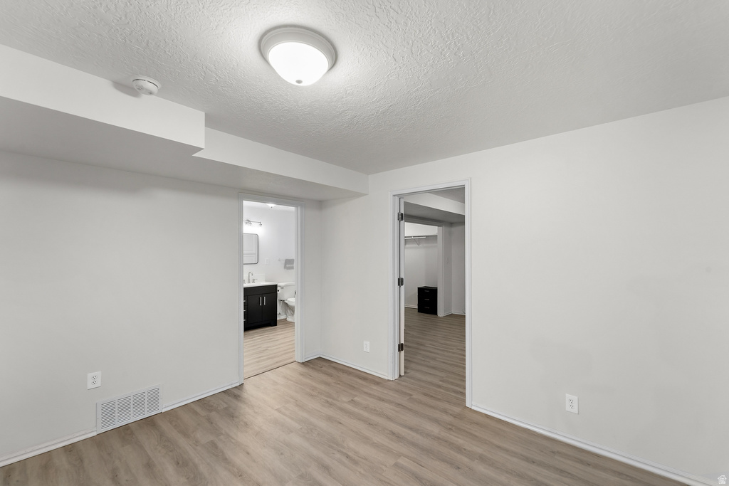 2423 S 3300 W Syracuse, UT 84075