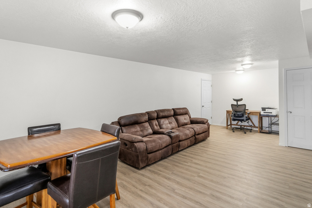 2423 S 3300 W Syracuse, UT 84075