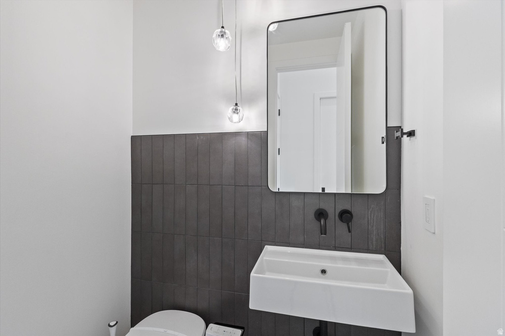 1536 E TRAIL CREST CT Draper, UT 84020