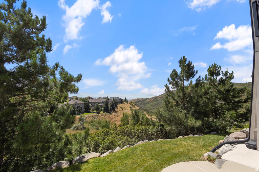 1536 E TRAIL CREST CT Draper, UT 84020