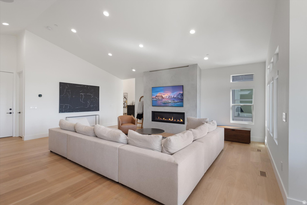 1536 E TRAIL CREST CT Draper, UT 84020