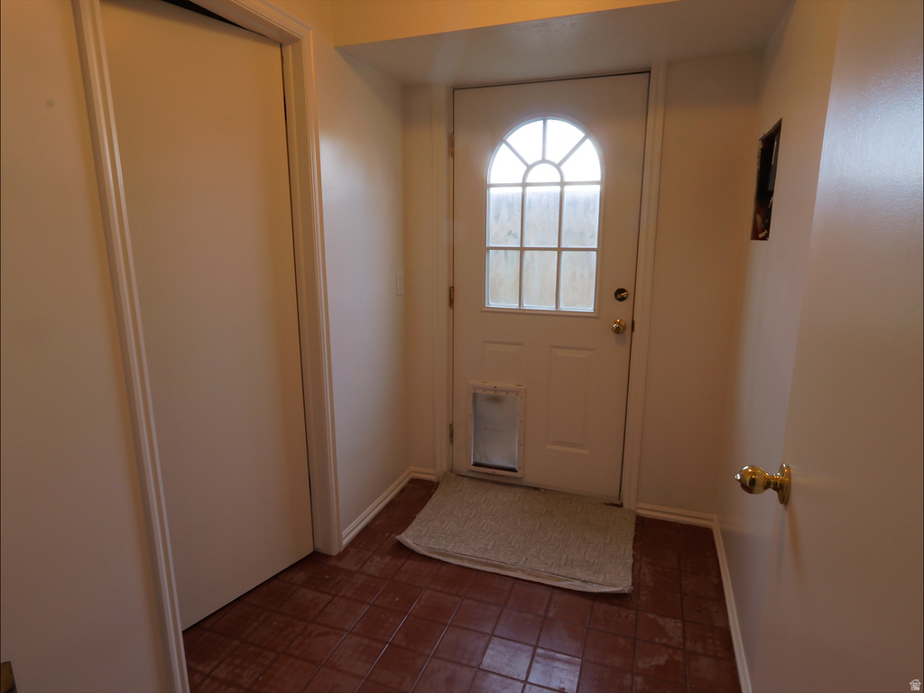 1033 E 825 N Layton, UT 84040