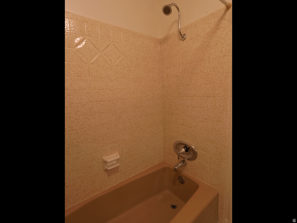 1033 E 825 N Layton, UT 84040