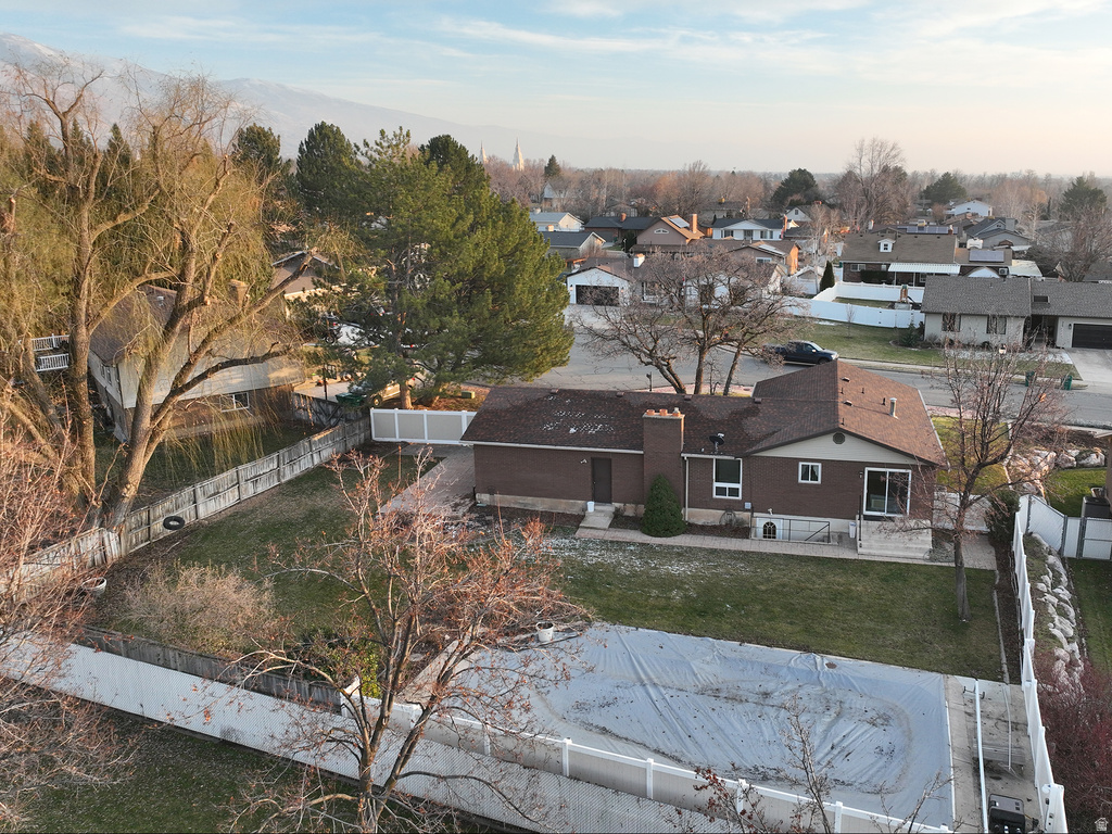 1033 E 825 N Layton, UT 84040