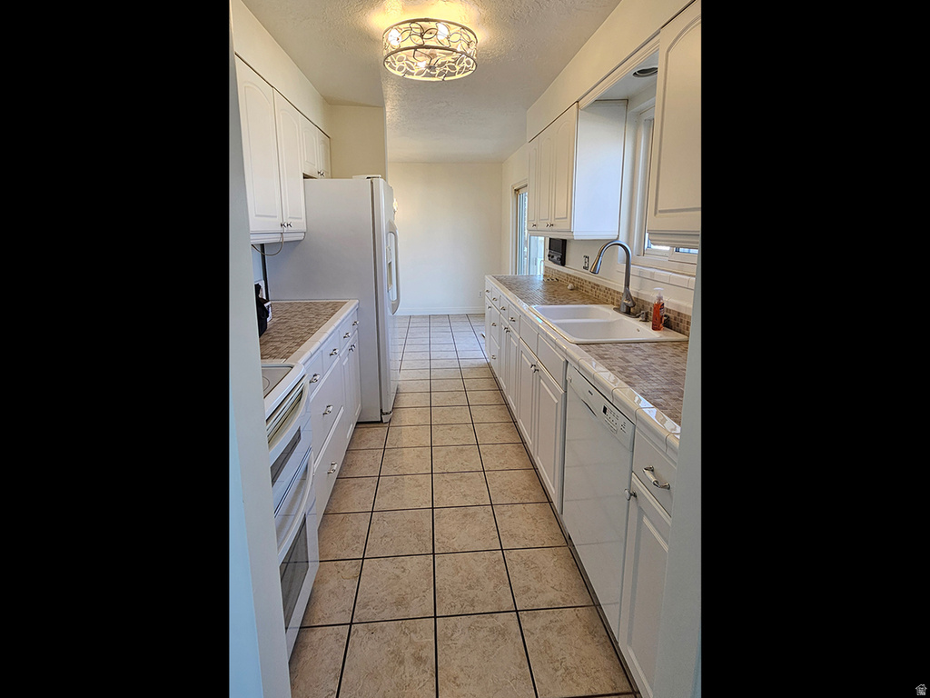 1033 E 825 N Layton, UT 84040