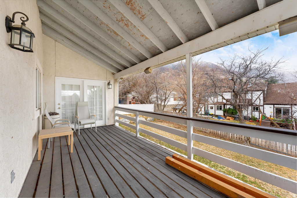 2232 E LONE EAGLE LN Sandy, UT 84092