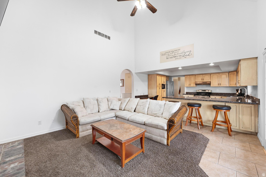 2232 E LONE EAGLE LN Sandy, UT 84092