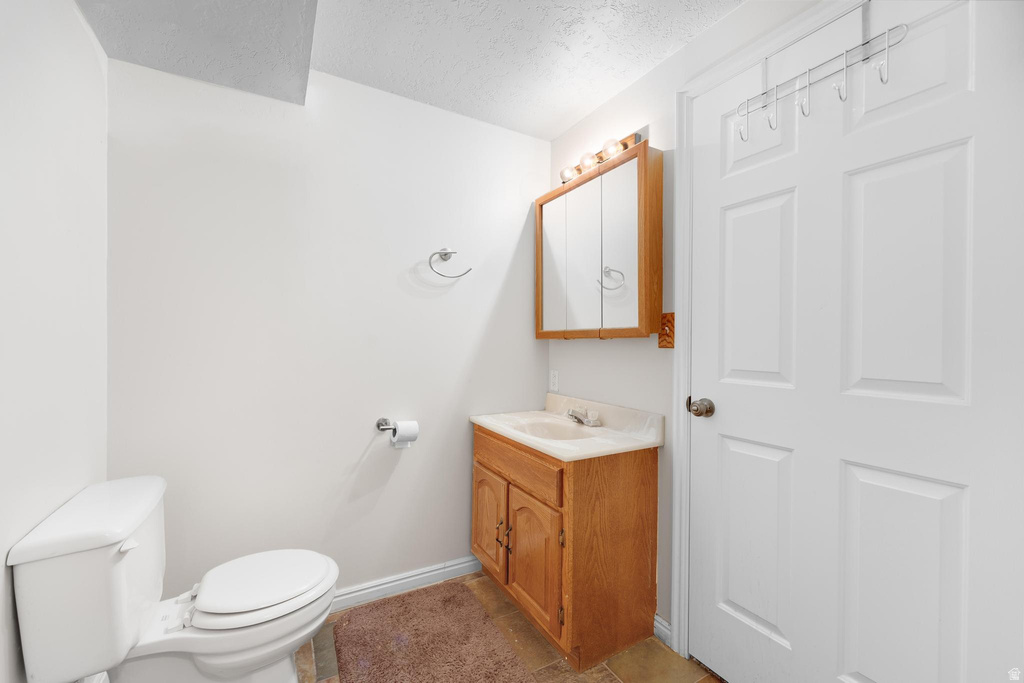 2232 E LONE EAGLE LN Sandy, UT 84092