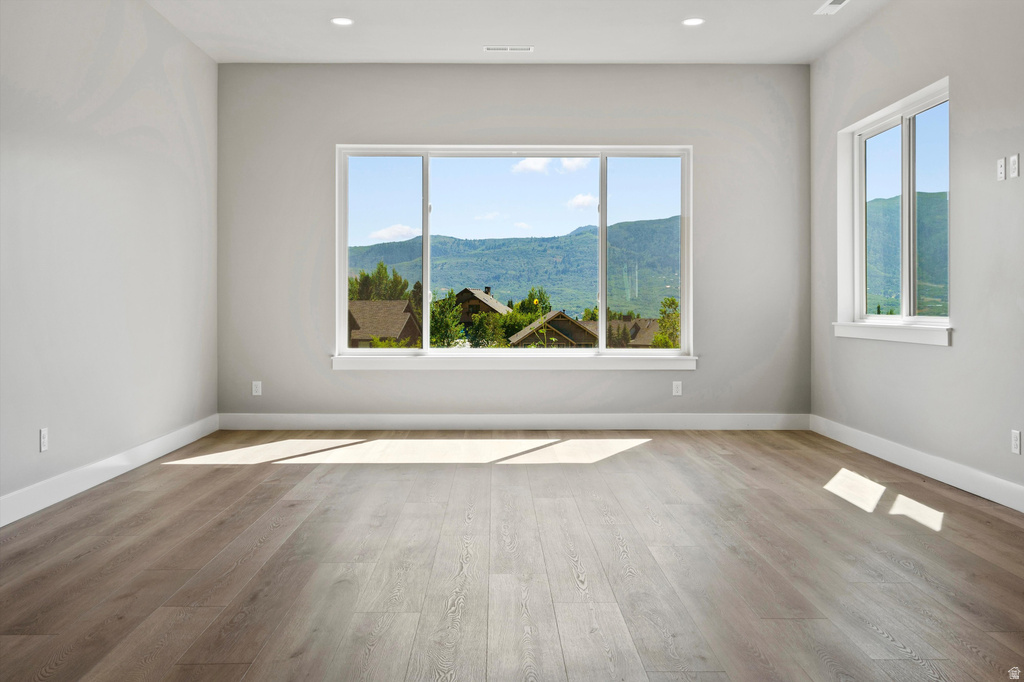 5713 E ELKHORN DR Eden, UT 84310