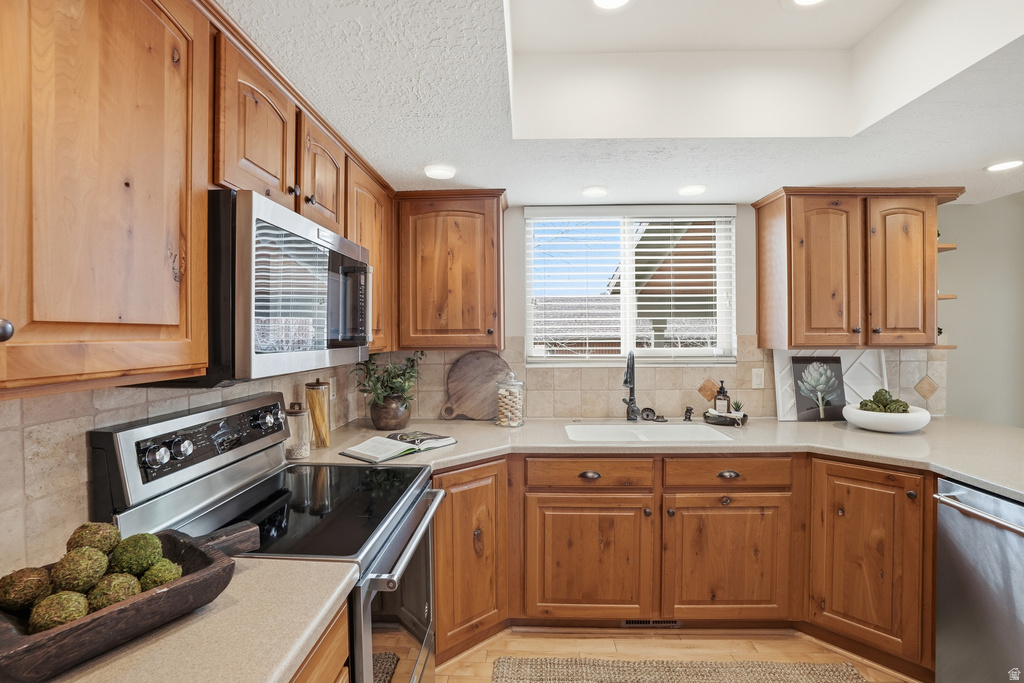 10286 S EDGECLIFF DR Sandy, UT 84092