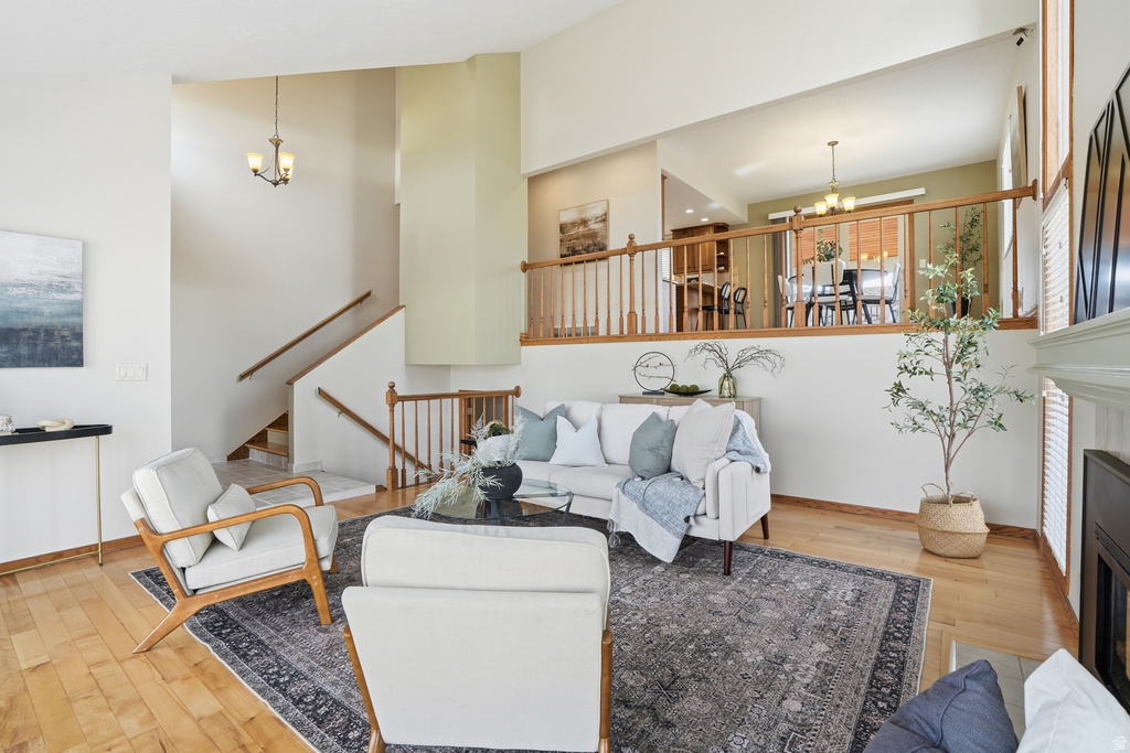 10286 S EDGECLIFF DR Sandy, UT 84092