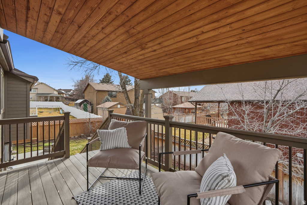 10286 S EDGECLIFF DR Sandy, UT 84092