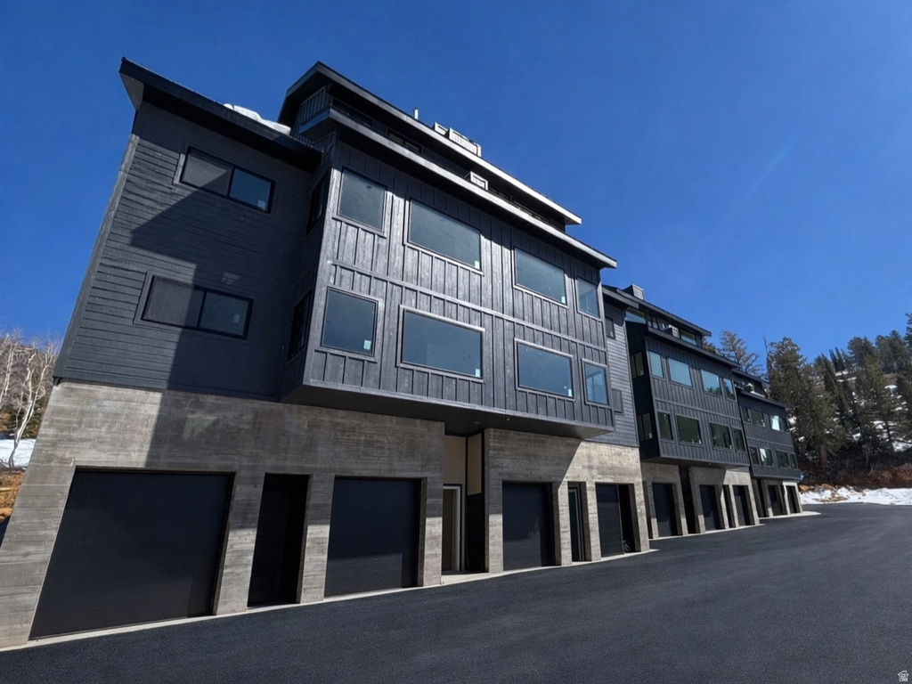 6560 N WOLF CREEK DR DR #4A Eden, UT 84310