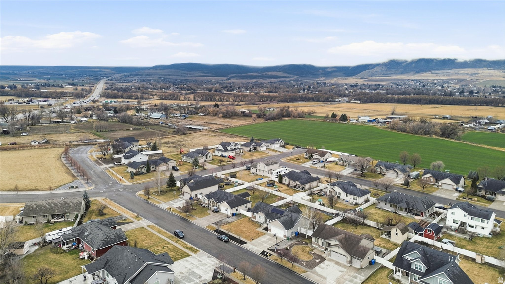 575 N 850 E Wellsville, UT 84339