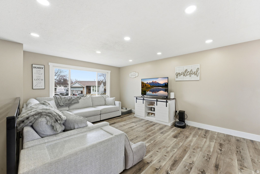 2963 W 5750 S Roy, UT 84067