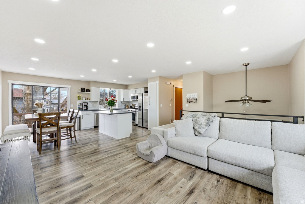 2963 W 5750 S Roy, UT 84067