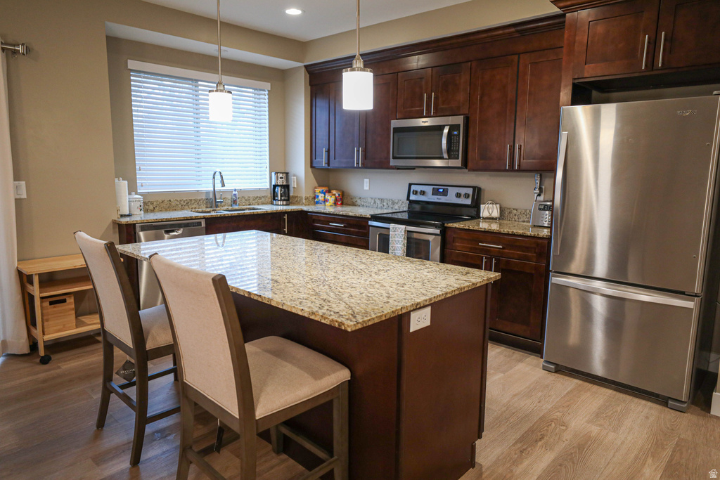 1225 E WOLF HOLLOW LN #101 Holladay, UT 84117