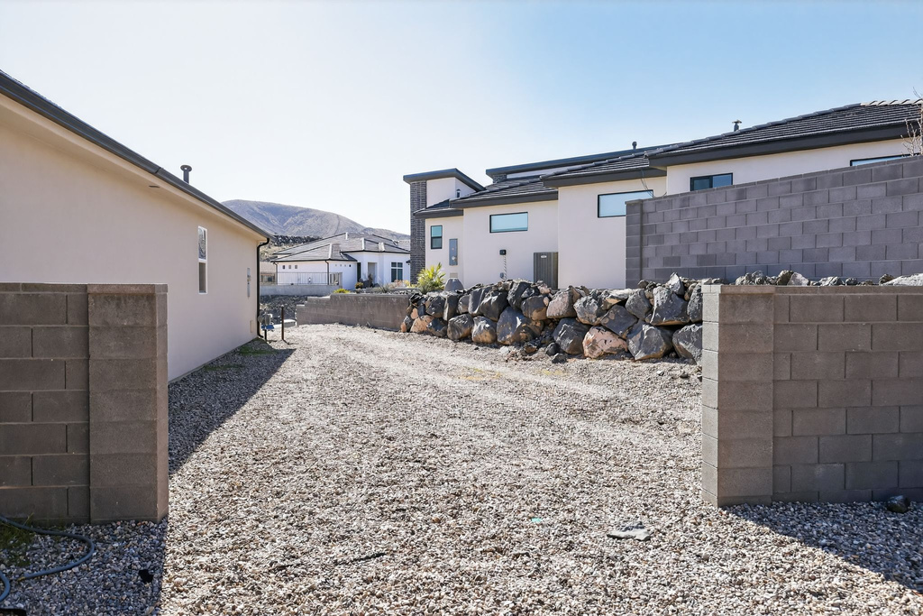 1838 W 180 N Hurricane, UT 84737