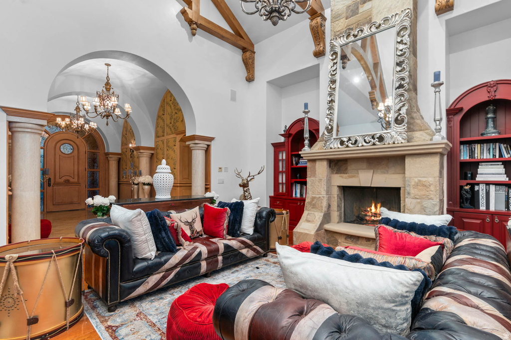 4601 N FOOTHILL DR Provo, UT 84604