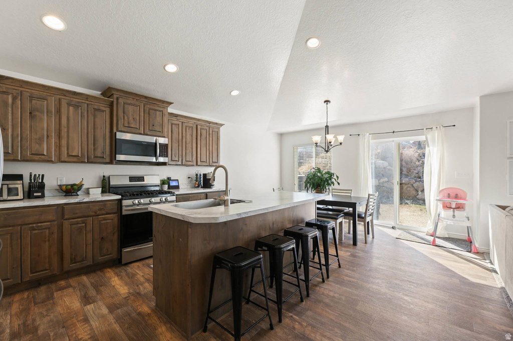 412 FLAGSTONE DR Santaquin, UT 84655